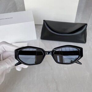 Gentle Monster Black Rectangular Sunglasses Gold Detail Designer Shades